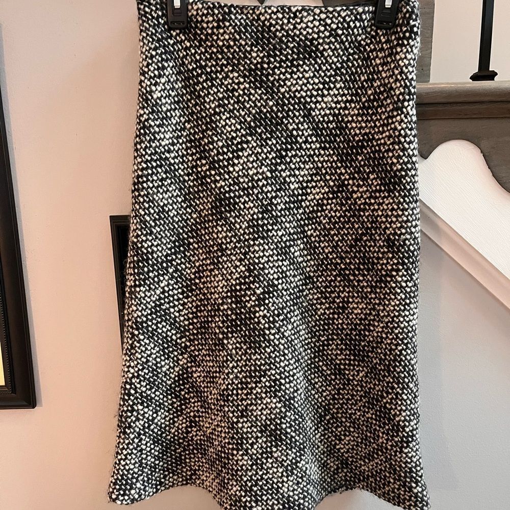 Tara Jarmon Black & White Bubble Knit Pencil Skirt sz 40 or US 8